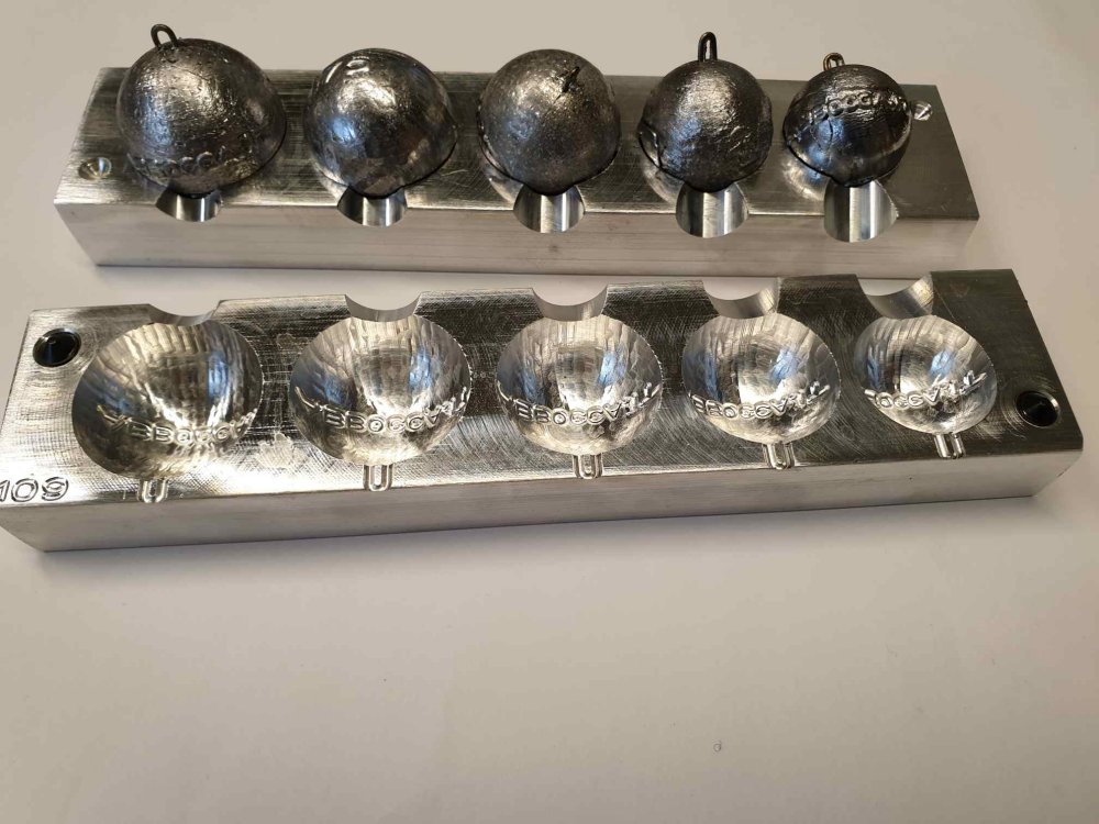 ITEM -109-Stampo sfere - mold balls 100-125-150-175-200 grammi